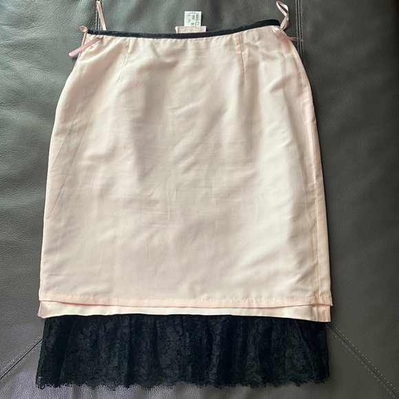 Escada Black Lace Pink Silk Pencil Skirt Coquette Romantic Party Holiday Glam 40 - Picture 4 of 11